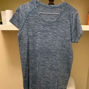 Lululemon Tee